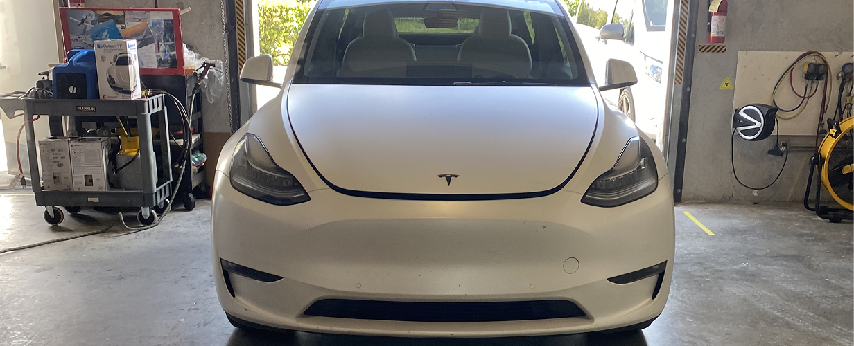 Tesla Model 3 - Main